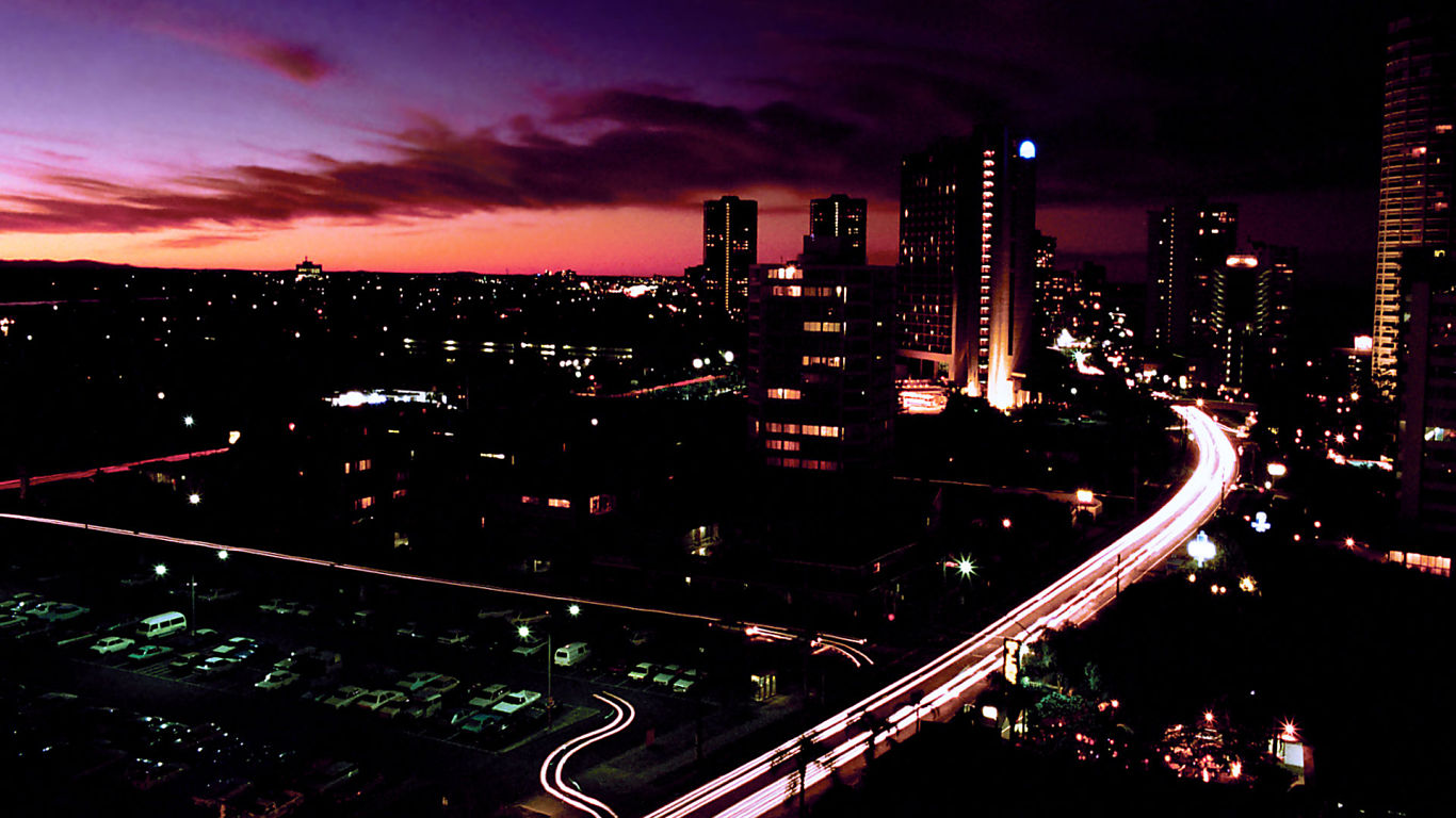 Gold Coast Highway - 1366x768