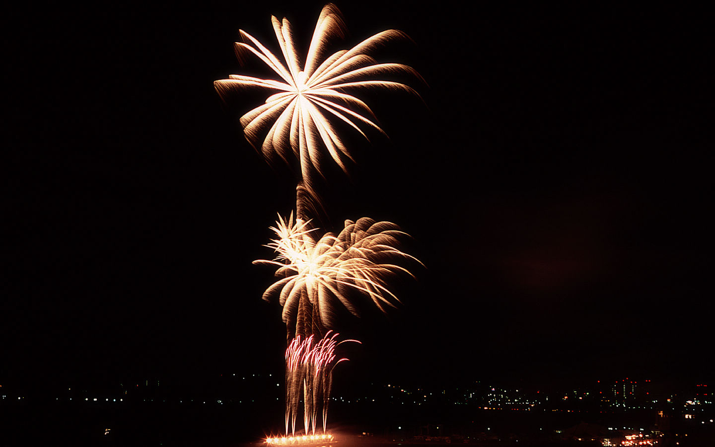 Fireworks #8 - 1440x900
