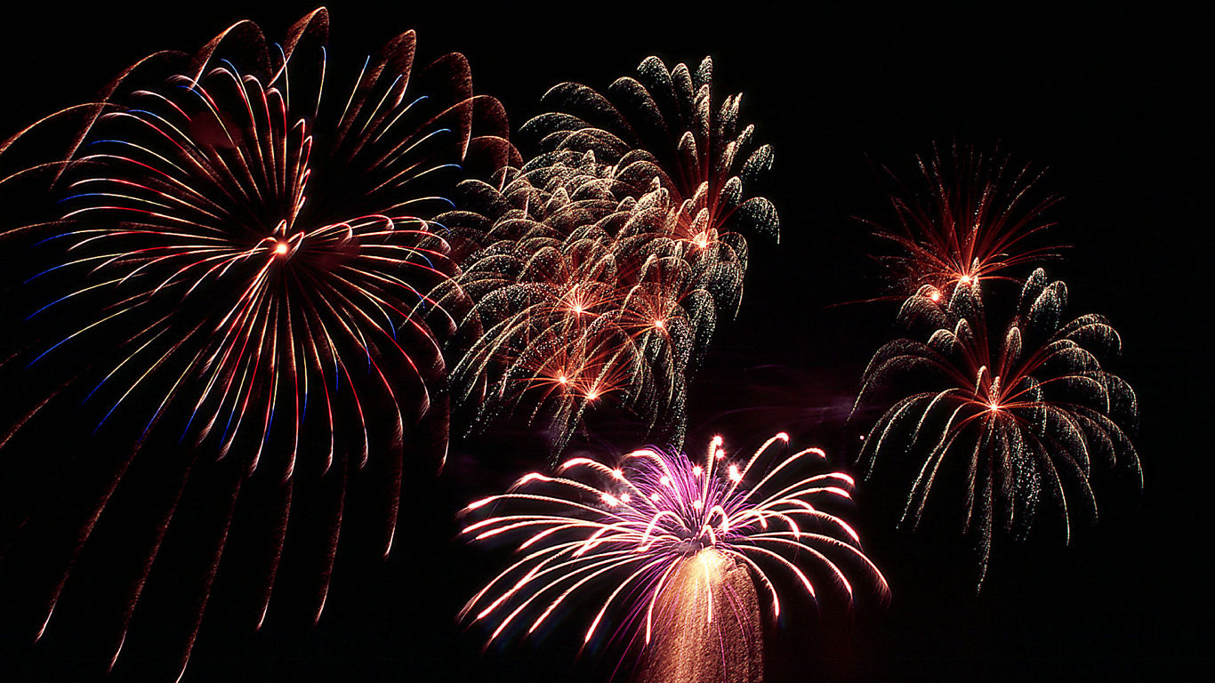 Fireworks #13 - 1366x768