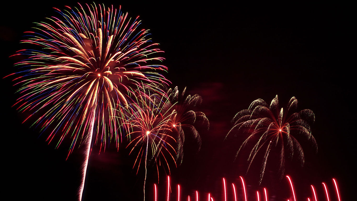 Fireworks #14 - 1366x768