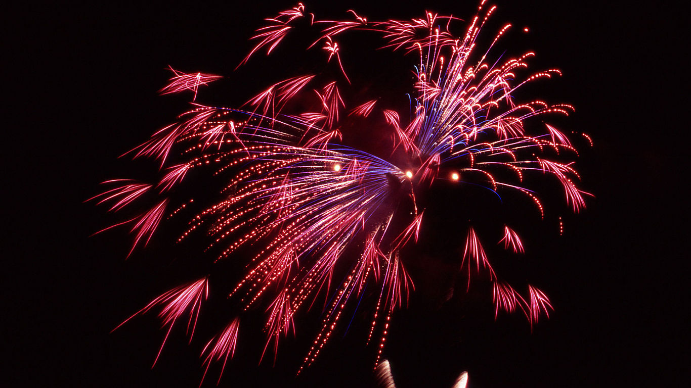 Fireworks #15 - 1366x768