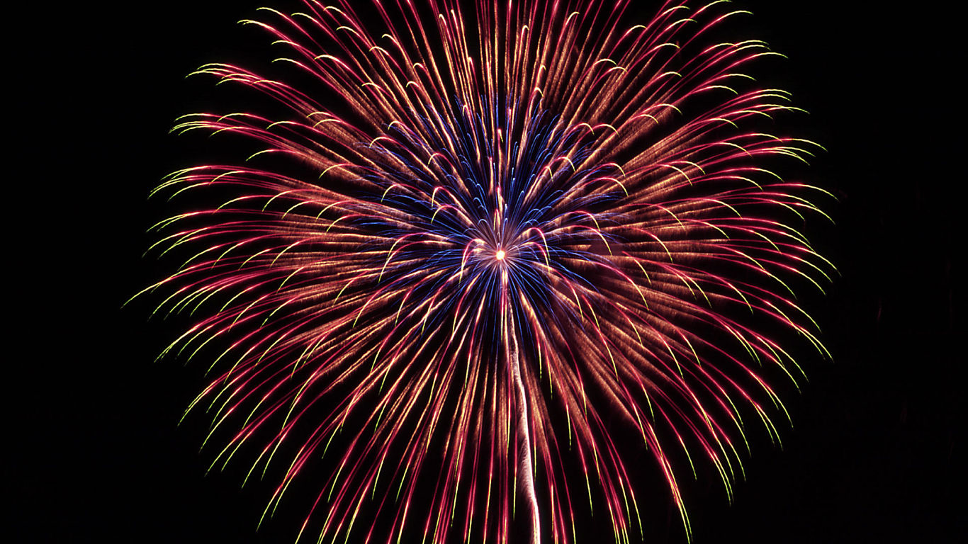 Fireworks #20 - 1366x768