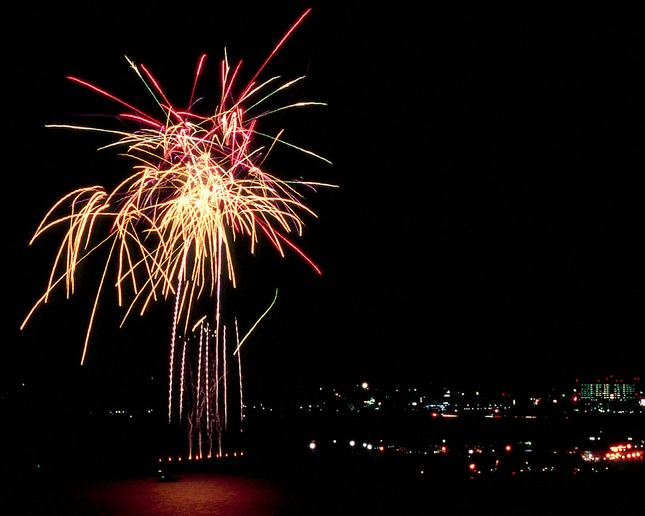 Fireworks #26 - 1280x1024