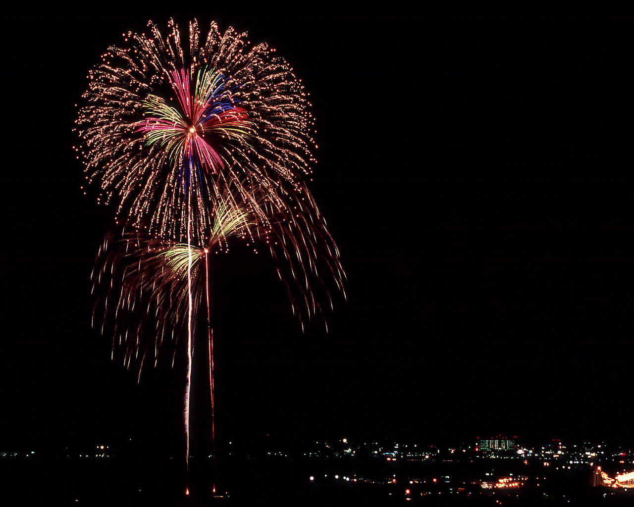 Fireworks #28 - 1280x1024