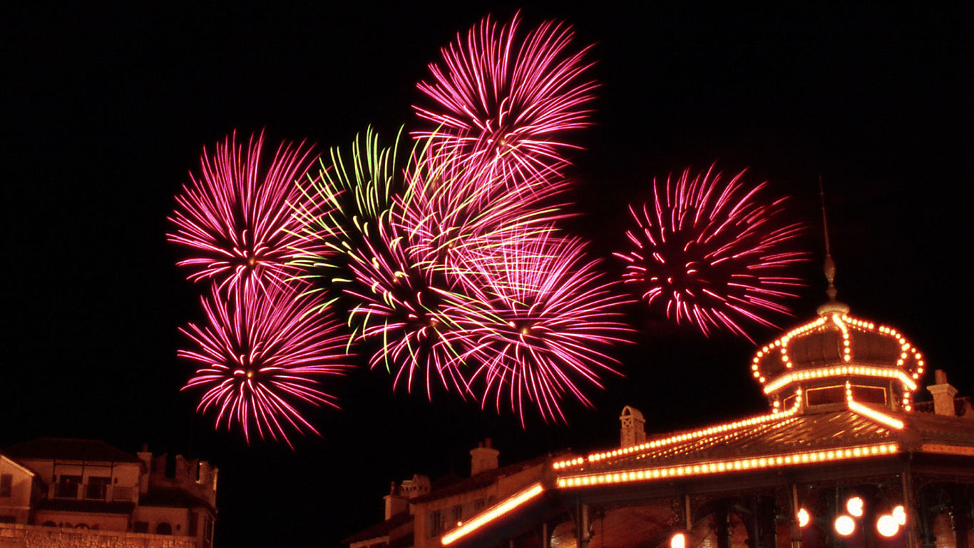 Fireworks #49 - 1366x768