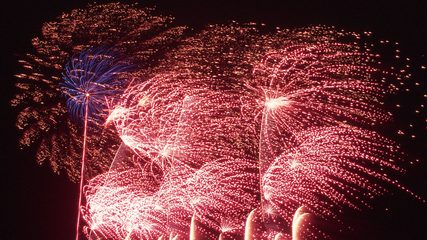 Fireworks #61 - 1366x768