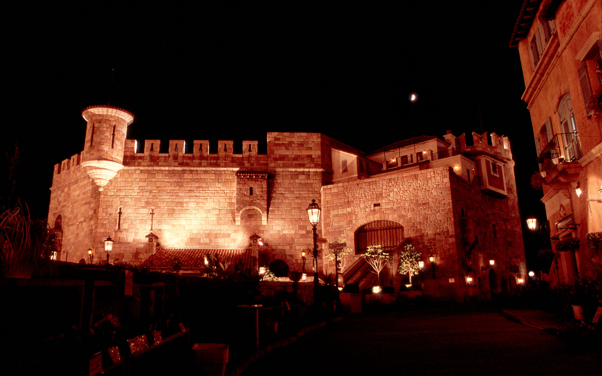 Night view of Porto Europe #2 - 1920x1200