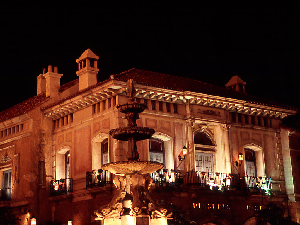 Night view of Porto Europe #4 - 1024x768