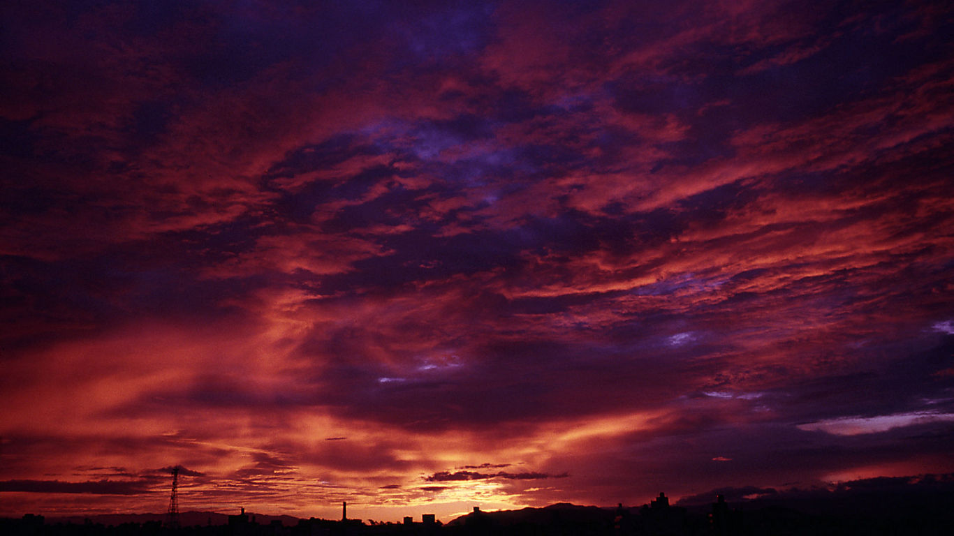 Evening scenery of Wakayama City - 1366x768