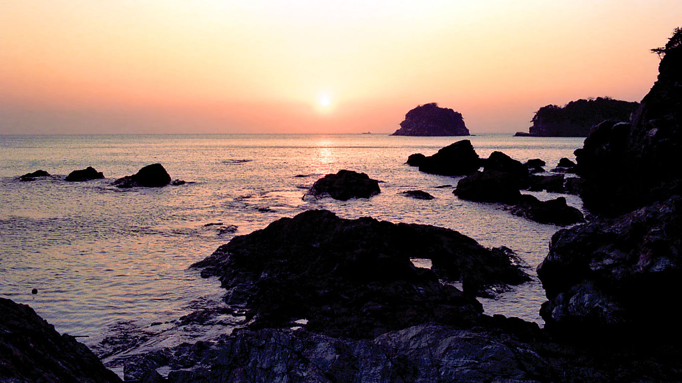 Evening scenery of Saikazaki #1 - 1366x768